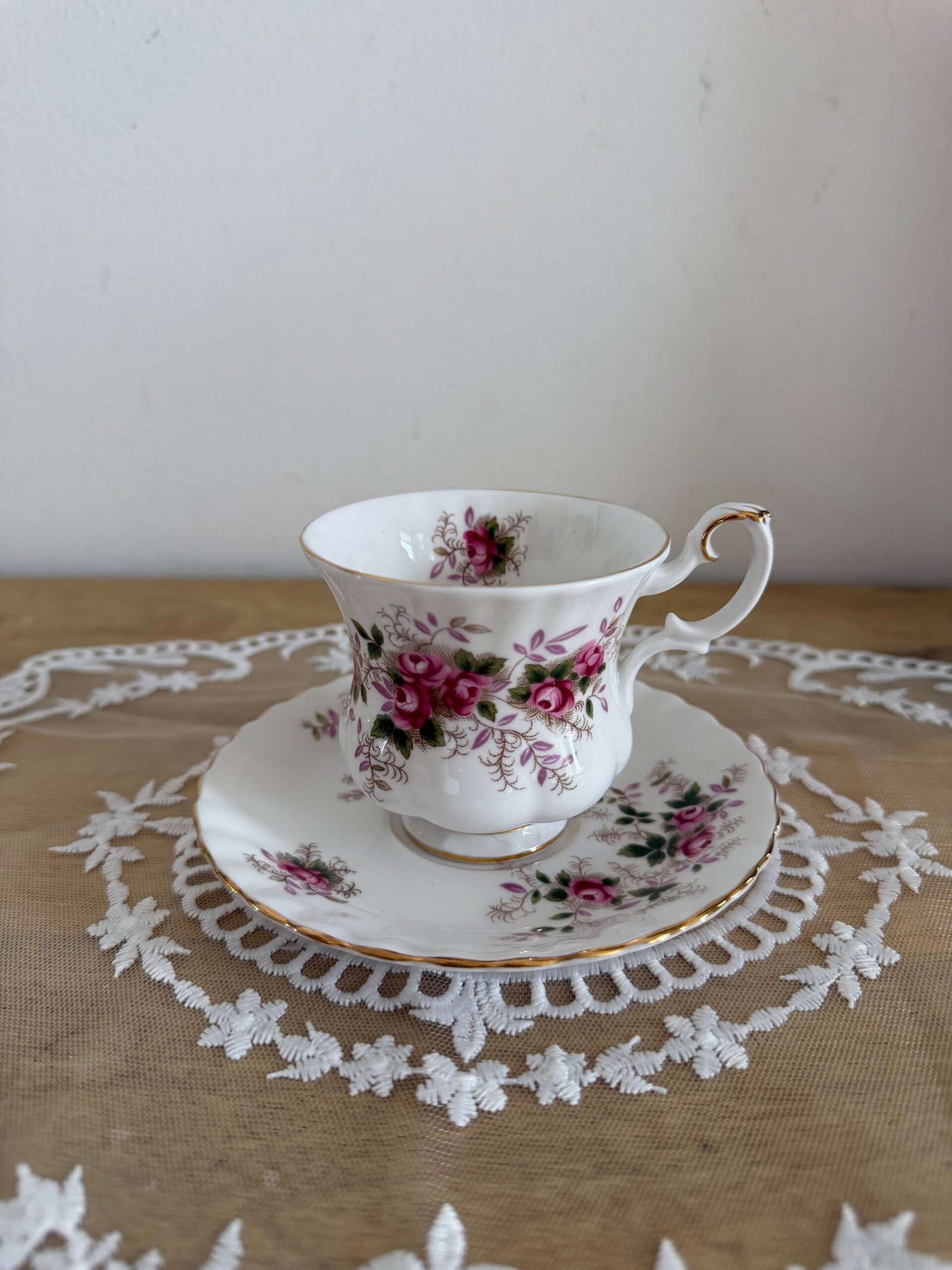 Tasse et soucoupe roses - Royal Albert Lavender Rose