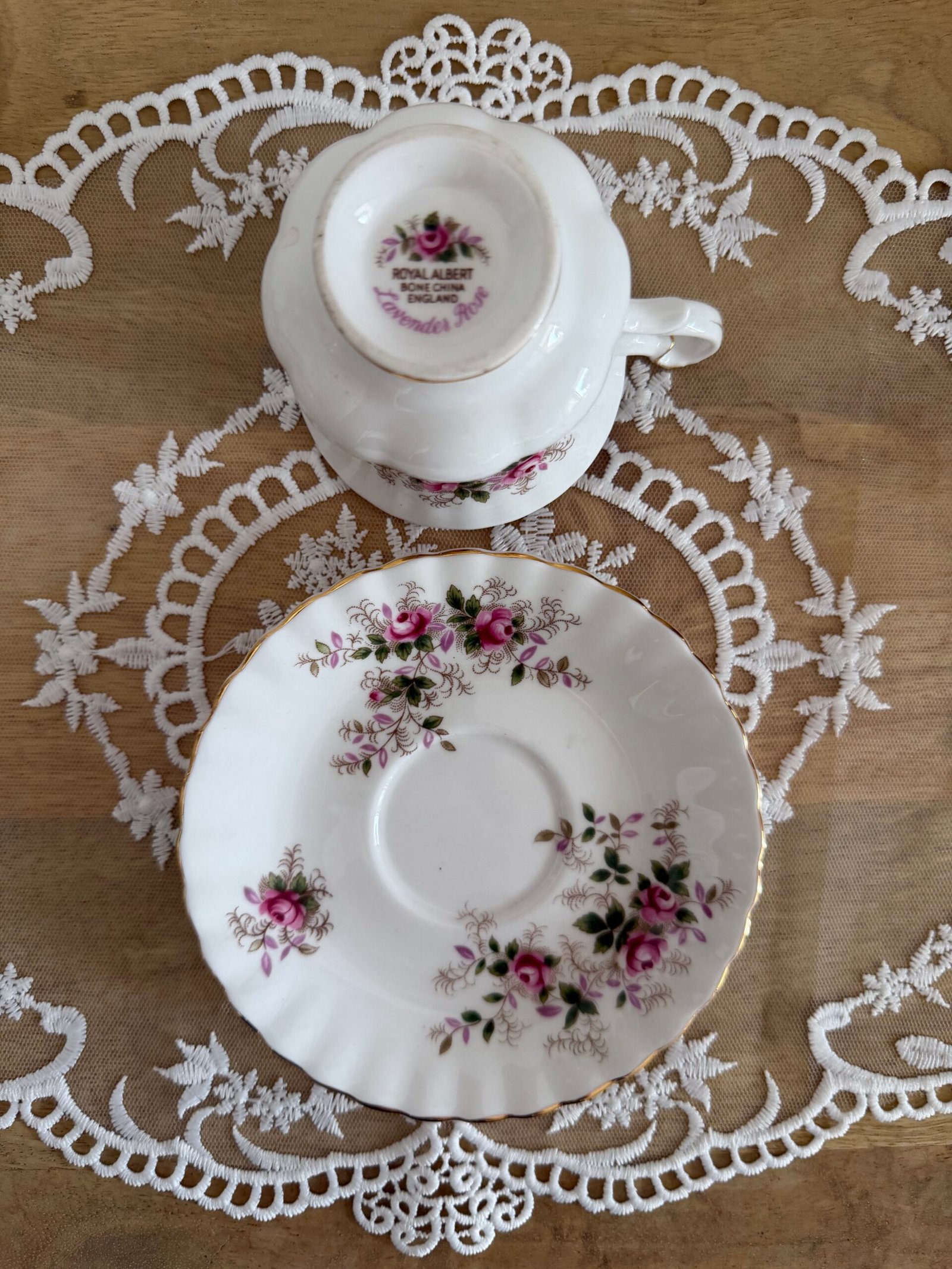 Tasse et soucoupe roses - Royal Albert Lavender Rose – Image 2